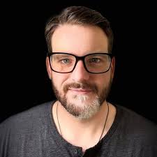 Marvel's promo for Thunderbolts leveraging every single film their cast did  for A24 looks desperate. FilmThreads