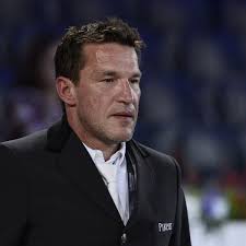 In february 2021, benjamin castaldi was forced to cancel at the last minute his arrival on the set at 8:30 p.m. Gros Clash Dans Tpmp Benjamin Castaldi S Emporte Tres Violemment Contre Un Invite En Plateau Femme Actuelle Le Mag