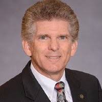 Leonard Manis's Instagram, Twitter & Facebook