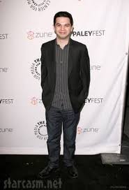 Cast members from freaks and geeks, including busy philipps (kim kelly) john francis daley (sam weir), samm levine (neal schweiber) and martin starr (bill haverchuck) reunited at executive producer judd apatow's 50th birthday party at. Beers And Weirs Freaks And Geeks Image 17561445 Fanpop