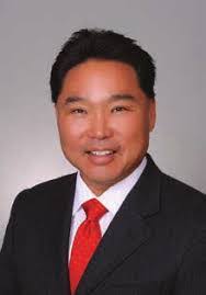 Karen Cadavona's Instagram, Twitter & Facebook