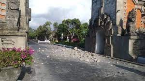 Air laut pasang usai gempa, bmkg denpasar pastikan tidak ada tsunami. Update Begini Kondisi Bali Setelah Diguncang Gempa Sebesar 6 Sr Warta Kota