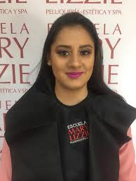 Triple "A" is with Carla Lorena Coronel at Salón Mary Lizzie.