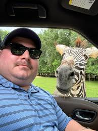 If you're looking for something cool to do this summer (or anytime), this  drive-thru Alabama safari park is for you! The Alabama Safari Park got its  start when Eric Mogensen, CEO of
