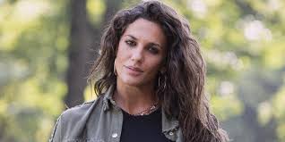 Qui e in altri articoli vi abbiamo segnalato che i due hanno trascorso una bellissima quarantena a casa di lui a roma e. Elena D Amario Chi E La Ballerina Di Amici Speciali