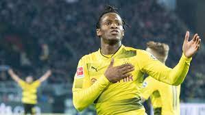 Batshuayi has failed to lock down a regular role with chelsea during his time with the club, and has spent time on loan with crystal palace, valencia and borussia dortmund. Bundesliga Michy Batshuayi I Always Wanted To Play For Borussia Dortmund