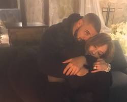 Image of Drake and Jennifer Lopez
