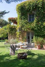 Un Rincon De Desayuno En Pleno Jardin Jardins De Cottage Anglais Terrasse Jardin Jardin Patio