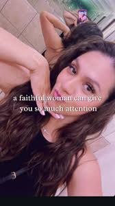 Mirna Vargas 🦋 (@mirnaalwayssmiles)