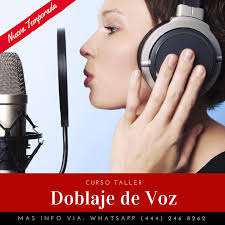 Víctor Trujillo: Diez Aspectos que debes conocer 1. 🌟 Legado Radial:  🎙️Trabajó como locutor en XEB (1976) y maestro de pronunciación en XEW  (1977). Fue actor en la Hora Nacional y Radio