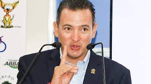 Rechazo a libros de texto es por pensamiento retrógrada del PAN: Omar  Holguín