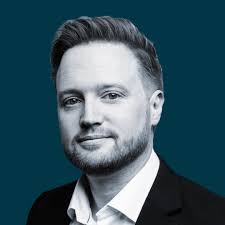 What types of visas can lead to permanent residency in Poland for a retired  couple with sufficient funds?