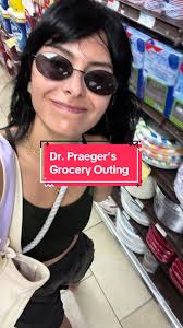 Because veggie burgers should start with veggies, not water @Dr. Praeger’s  #DrPraegersRecipe #DrPraegers #DrPraegersBurger #VeggieBurger #vegetarian  #GroceryShopping #fypage