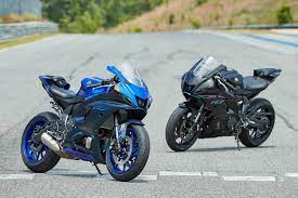 Yamaha r7 revealed | all the specs and features of the sports bike. 2022 Yamaha Yzf R7 Review 17 First Track Ride Fast Facts