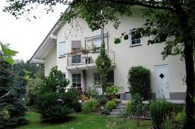 Die traumhafte wohnung verfügt über eine wohnfläche von etwa 91 m² und ist mit den zwei großzügigen schlafzimmern, weitere infos. Unterkunft Ferienwohnung Muldental Wohnung In Bennewitz Gloveler