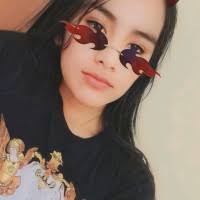 60+ perfiles de «Edyth»