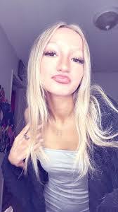 Tiffany Tracey's Instagram, Twitter & Facebook