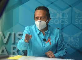 Inicia vacunación para trabajadores esenciales, vocales de mesa y personas en situación de calle. El Proximo Lunes Iniciaria La Vacunacion A Mayores De 60 Anos En Cancun Carlos Joaquin Portal