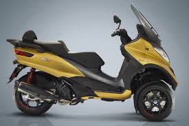 Amateur de moto attiré par la sécurité d'un « 3 roues » ? Le Nouveau Piaggio Mp3 500 Avec La Marche Arriere Actualite De L Univers Du 2 Roues