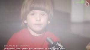 🇨🇴🕊️🥺 YA ESTAS EN BRAZOS DE TU MAMÁ, MIGUEL!, El excongresista  colombiano Miguel Uribe Turbay cuando era niño enviándole besos a su mamá,  quien posteriormente fue asesinad@ por el cart3l de Medellín., ...