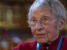 Mujer de 102 años revela su secreto para alcanzar la longevidad con calidad  de vida: 'No lo doy por sentado'