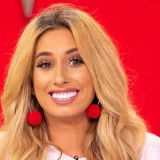 Stacey Solomon gets candid with bikini photo embracing her extra tummy fold 
