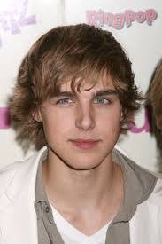 Derek Ries's Instagram, Twitter & Facebook