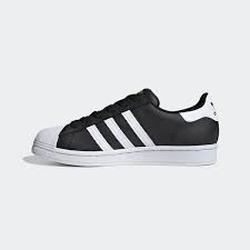 Die coolen sneakers sind aber auch super bequem. Superstar Damenschuh In Schwarz Und Weiss Adidas Deutschland
