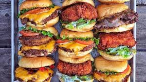 Este 28 de mayo se festeja el día internacional de la hamburguesa, una fecha oportuna para que todos los amantes de la carne y la calidad visiten. Jctbp7gwpsfaom