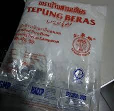 Sejukkan c 550ml santan sedikit garam d 1 1/2 cawan santan dimasak api perlahan sehingga menjadi tahi minyak(selalu mengacau dan apabila sudah berketul dikacau lagi dan pastikan ketulan menjadi hancur dan bewarna keperangan.pastikan jangan. Nak Buat Kuih Lapis Ni Hanya Guna Sukatan Cawan Aje Rasa Pun Sedap Patutlah Viral Keluarga