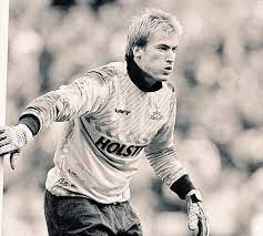 He won 97 caps for the norwegian national team, and was the starter in goal at the 1994 fifa world cup. Spurs Nostalgia On Twitter Otd 1989 Erik Thorstvedt Makes His Debut For Spurs Against Notts Forest At Whl Thfc
