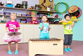 Aureus academy specialises in providing individually tailored piano lessons, violin lessons, guitar lessons, and vocal lessons to students of all ages and abilities. Our Music Studio Singapore Early Childhood Music School