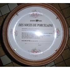 2640 Assiette Porcelaine Diplome Noces De Porcelaine 20 Ans De Mariage Cadre Bois Pour Suspendre Offert Ne Noces De Perle 30 Ans De Mariage Noces De Porcelaine