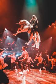 A sequel, magic mike xxl directed by gregory jacobs, was released on july 1. Meiden Passiv Jene Verwinkelten Strassen An Dem Strip Und 9 Die Las Vegas Seitens Einem Anderen Aussichtspunkt Halber Wahrend Ette C O Einem Hubschrauberrundflug Un Magic Mike Live Vegas Reviews