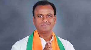 Komatireddy Raj Gopal Reddy: ప్రస్తుతం బీజేపీలోనే ఉన్నాను.. పార్టీ మార్పుపై  రాజగోపాల్‌రెడ్డి సంచలన వ్యాఖ్యలు..