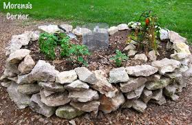 A keyhole garden is a circular raised bed with a compost basket in the center and a notch cut out for easy access (from above, it looks like a keyhole). Keyhole Garden How To Make Your Own Morena S Corner