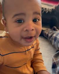 And that’s a wrap for 2022! 🙌🏾 This year I experienced a number of  changes, but none more significant and more memorable than the birth of my  firstborn