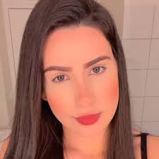 oii, alguém tem o pdf do é assim que acaba?? eu queria salvar nos arquivos  do meu cel mas só aparece em drive