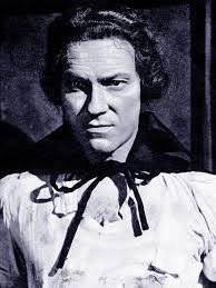 Glyn Gilbert's Instagram, Twitter & Facebook