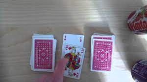 Un grand classique des jeux de société. Jouer A La Bataille Corse Regle De Jeu De Cartes Youtube