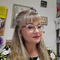 10+ "Traci House" profiles