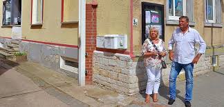 Buch: Schönebeck: Autor Manfred Stock kehrt mit seinem Buch an die Orte  seiner Vergangenheit zurück