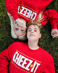 Cavin Is The Cutest Couple Ever Cutest Couple Ever Cute Girl Outfits Cute Couples