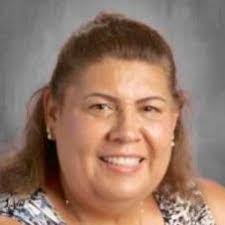 Delia Castro's Instagram, Twitter & Facebook