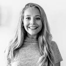 Isabella Wade's Instagram, Twitter & Facebook