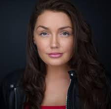 Amy Desrosiers's Instagram, Twitter & Facebook