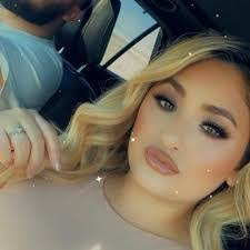 Celeste Padilla's Instagram, Twitter & Facebook