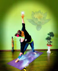 Think of qigong as the grandmother of tai chi, an ancient asian practice — and one of the four branches of traditional chinese medicine — that qigong is both an easier alternative to yoga as well as physically and mentally challenging in its own way. Korperform Yoga Qi Gong Zen Lounge Rheinau Freistett Achern Buhl Kehl Home Facebook