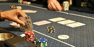 J'aime beaucoup l'excellent site de simon sanchez kill tilt. Brest Quand Le Poker En Ligne Rafle La Mise Pendant Le Confinement L Impact Du Coronavirus A Brest Le Telegramme