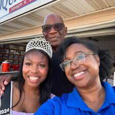 What a great time at the Vigo County Fair this past week. Just some of the  awesome memories made meeting new and old faces. Sharing why I am the best  Qualified Candidate